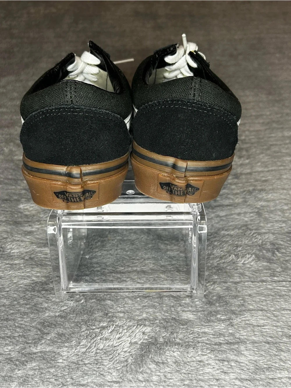 VANS Shoes Off the Wall Old Skool Black w/ Gum Sole Men’s Size 5/Women Size 6.5
